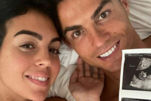 Cristiano Ronaldo comunica morte de um dos filhos gêmeos com Georgina