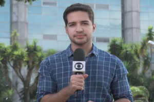 Repórter da Globo é esfaqueado em frente a casa onde mora em Brasília