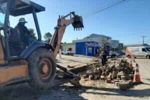 Novo trecho da Loureiro é preparado para receber asfalto em Camaquã (1)
