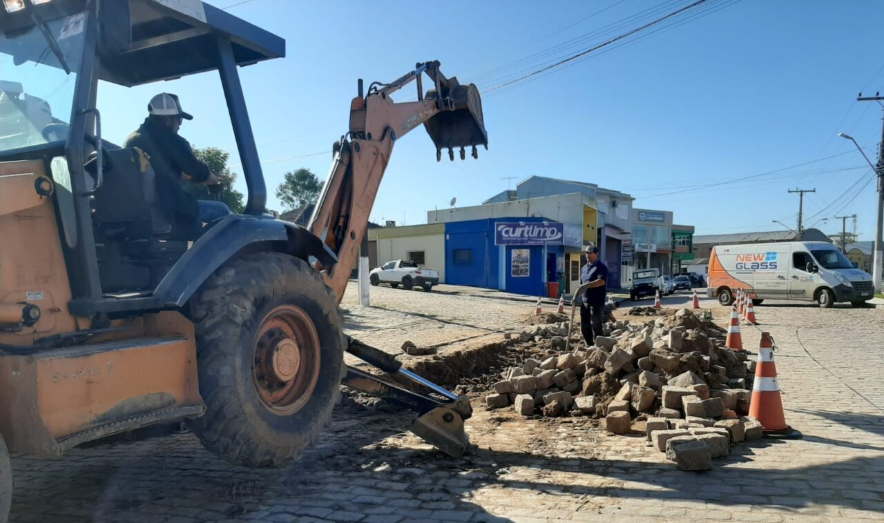 Novo trecho da Loureiro é preparado para receber asfalto em Camaquã (1)