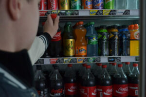 Senadores querem aumentar taxação de refrigerantes em todo o Brasil