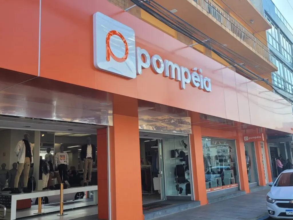 Pompeia já estampou nova marca na fachada da loja de Camaquã