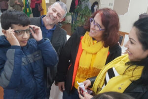 Lions Clube Camaquã doa óculos para alunos da Rede Municipal de Ensino