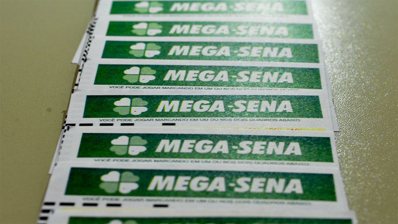 Mega-Sena pode pagar 50 milhões