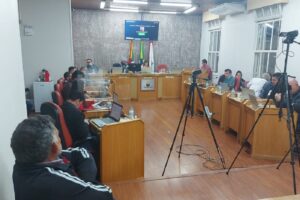 Vereadores debatem formação da Mesa Diretora da Câmara de Vereadores de Camaquã