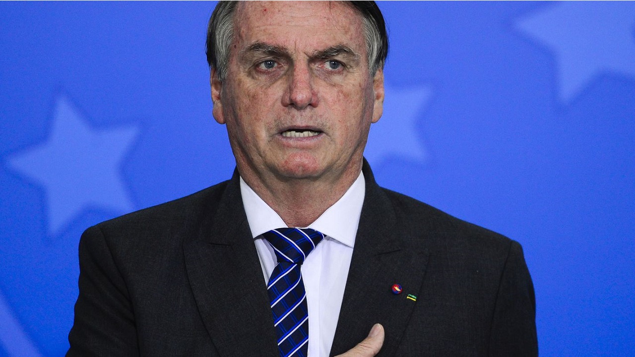 Campanha de Bolsonaro alega que rádios deixaram de exibir inserções do presidente