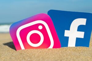 Facebook e Instagram apresentam falha do servidor e ficam fora do ar