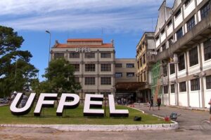 Universidade emite nota de repúdio contra Bibo Nunes após ataques à UFPel e à UFSM