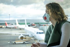 Anvisa aprova volta do uso de máscaras em aviões e aeroportos
