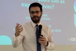 Economista-chefe da CDL/POA analisa economia do Rio Grande do Sul e do Brasil