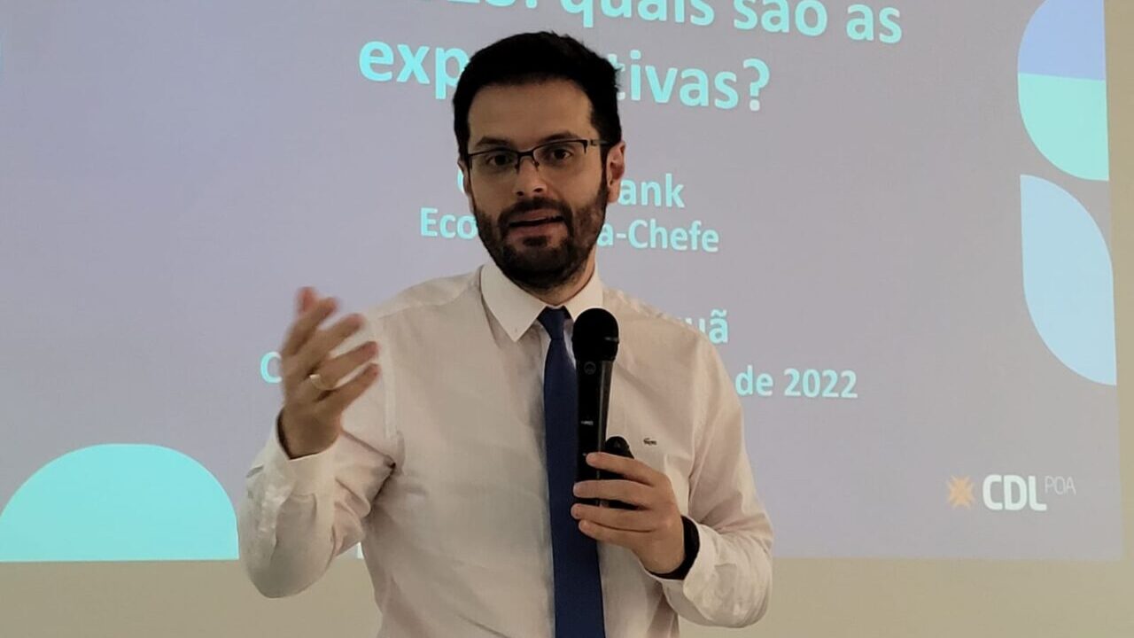 Economista-chefe da CDL/POA analisa economia do Rio Grande do Sul e do Brasil