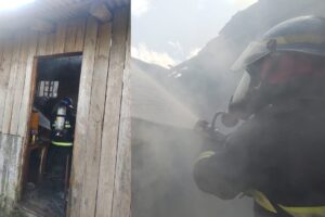 Incêndio consome residência e deixa morador ferido em Sentinela do Sul