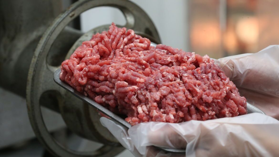 Nova regra para venda de carne moída passa a valer em todo o Brasil