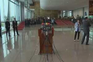 Presidência monta palco para declaração de Bolsonaro em Brasília