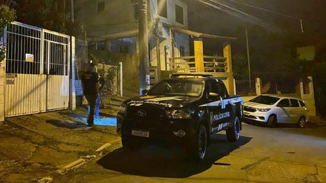 Bandidos invadem casa e matam mulher em Porto Alegre