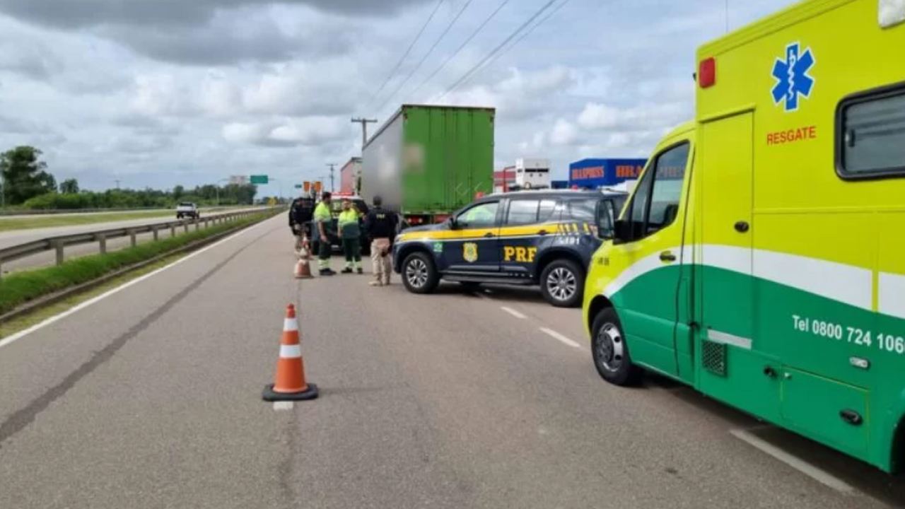Ciclista morre em acidente com caminhão em Pelotas