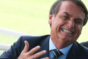 Bolsonaro visita feira no RS em dia de julgamento no TSE