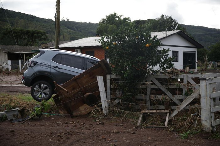 13ª morte no RS é confirmada após ciclone; desaparecidos seguem sendo procurados